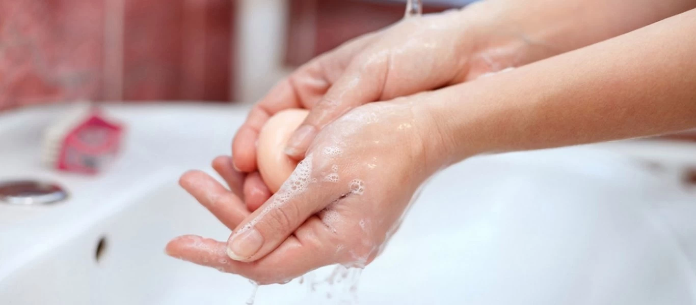 Γερμανοί επιστήμονες: «Για πολιτικούς λόγους πρότειναν το συχνό πλύσιμο των χεριών - Ενέχει κινδύνους»